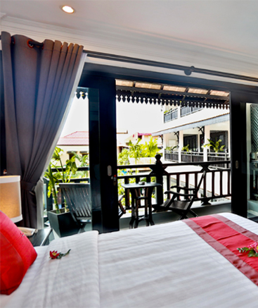Apsara Pool View King Bed