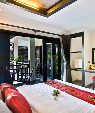 Mansion Suite Pool View